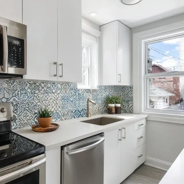 How to Update Your Kitchen Backsplash Easily - Discover easy ways to update your kitchen backsplash with simple,... How to Update Your Kitchen Backsplash Easily - Kitchen Backsplashes | Laravel