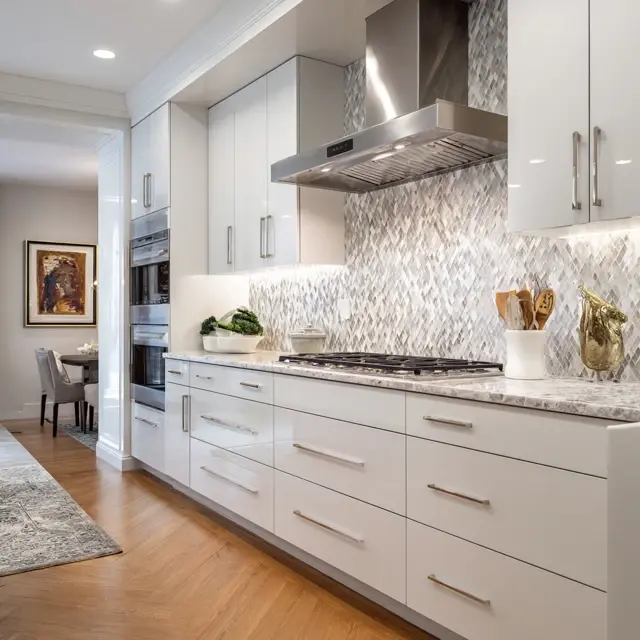 Chic Backsplash Ideas That Elevate Any Kitchen - Trends & Inspiration | Laravel